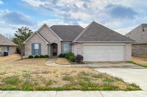 122 Woodscape Dr, Canton, MS 39046 photo 1