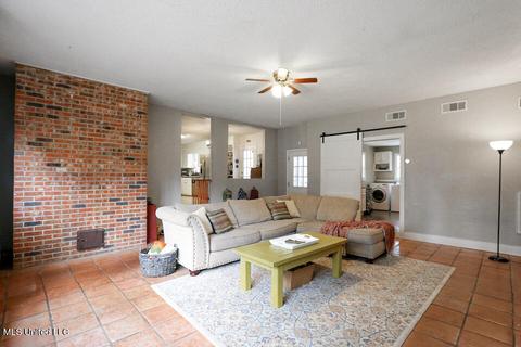 5726 Orchardview Dr, Jackson, MS 39211 photo 17
