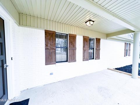 7595 Stateline Rd, Olive Branch, MS 38654 photo 4