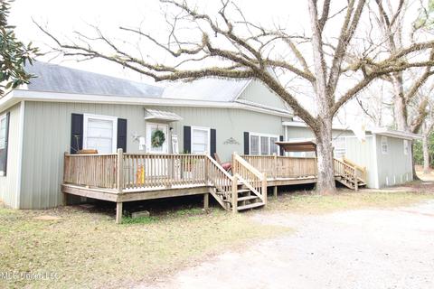 568 S South Pine St, Lucedale, MS 39452 photo 2