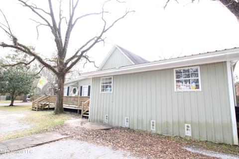 568 S South Pine St, Lucedale, MS 39452 photo 13