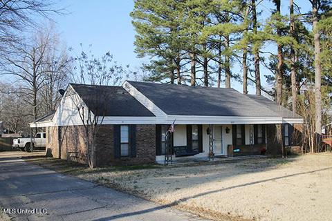 4590 Pleasant Hill Rd, Nesbit, MS 38651 photo 1