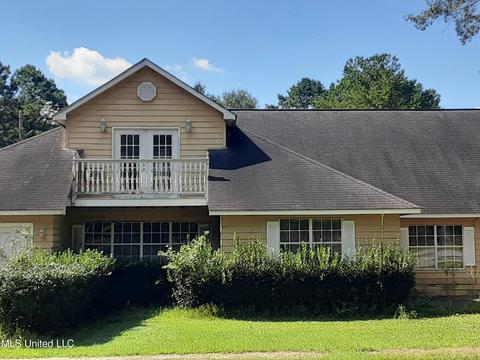 38 Oak Ln, Collins, MS 39428 photo 1