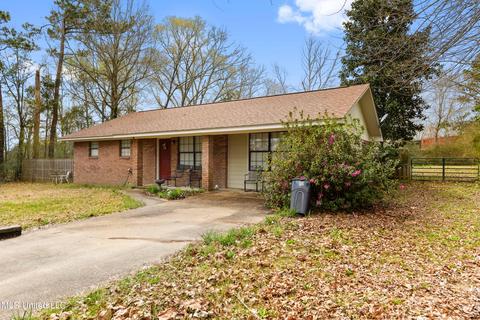 10 D Ladner Rd, Wiggins, MS 39577 photo 2