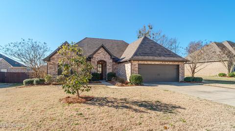 305 N Falls Xing, Madison, MS 39110 photo 2