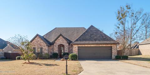 305 N Falls Xing, Madison, MS 39110 photo 1