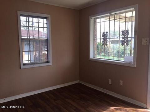 5301 Billy St, Moss Point, MS 39563 photo 2