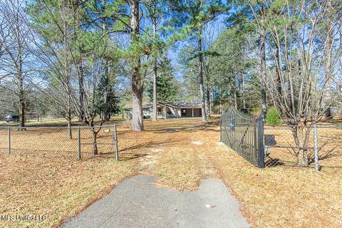 1312 Shell Oil Rd, Brandon, MS 39042 photo 2