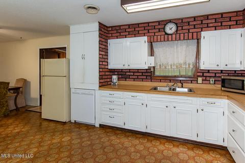 367 Sheppard Rd, Jackson, MS 39206 photo 13