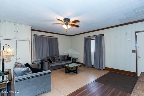 367 Sheppard Rd, Jackson, MS 39206 photo 5