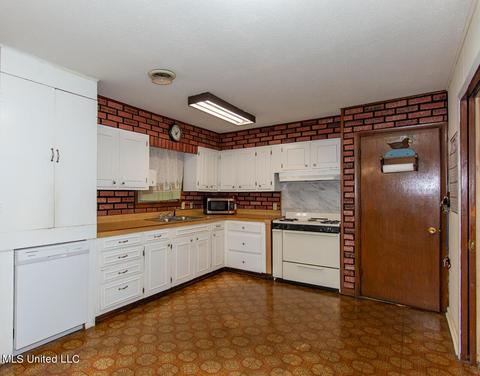 367 Sheppard Rd, Jackson, MS 39206 photo 16