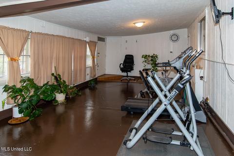 367 Sheppard Rd, Jackson, MS 39206 photo 8