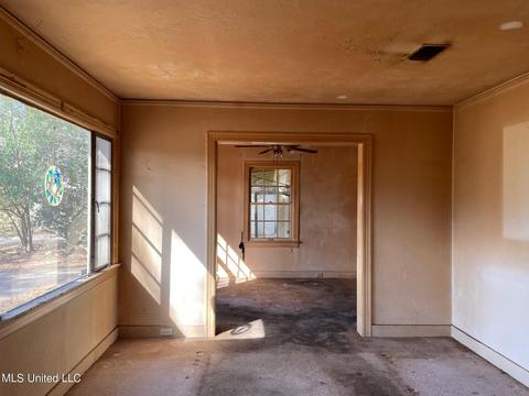 564 Wellington Rd, Jackson, MS 39206 photo 5