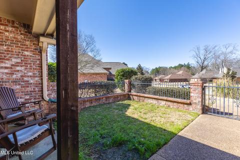280 E Pinebrook Dr, Brandon, MS 39047 photo 4
