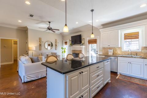 280 E Pinebrook Dr, Brandon, MS 39047 photo 8