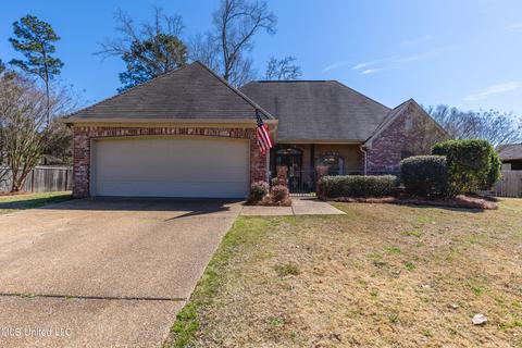 280 E Pinebrook Dr, Brandon, MS 39047 photo 1