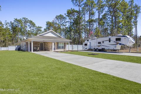 19584 E Riverline Dr, Saucier, MS 39574 photo 2