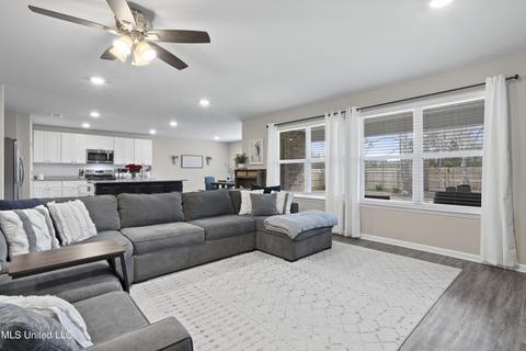 110 Rosie Dr, Long Beach, MS 39560 photo 7
