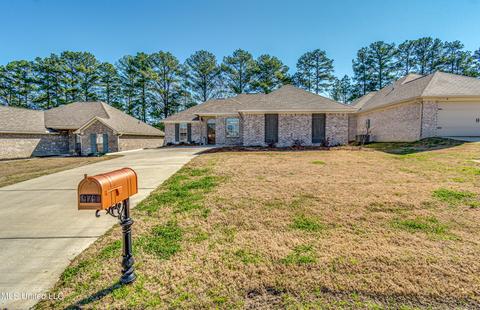 979 Filmore Dr, Brandon, MS 39042 photo 2