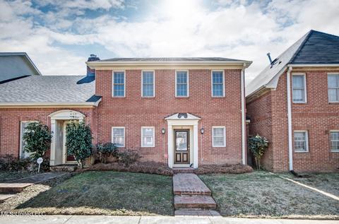 2 Village Green Cir, Jackson, MS 39211 photo 1
