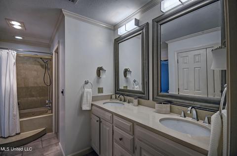 2 Village Green Cir, Jackson, MS 39211 photo 16