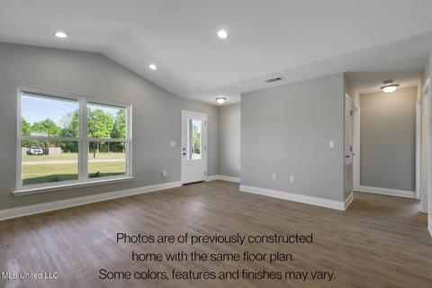 8 Sugarloaf Ln, Perkinston, MS 39573 photo 3