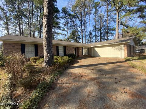 2006 Lake Trace Dr, Jackson, MS 39211 photo 3