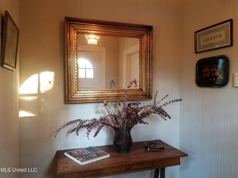 1610 Myrtle St, Jackson, MS 39202 photo 2