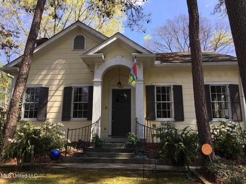 1610 Myrtle St, Jackson, MS 39202 photo 1
