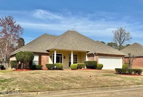 5820 Lake Trace Cir, Jackson, MS 39211 photo 1