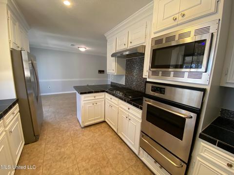 120 Pine Grove Dr, Florence, MS 39073 photo 7