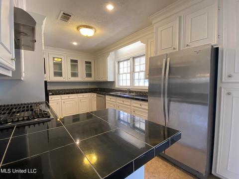 120 Pine Grove Dr, Florence, MS 39073 photo 5