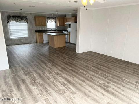 7801 Highway 614, Moss Point, MS 39562 photo 2