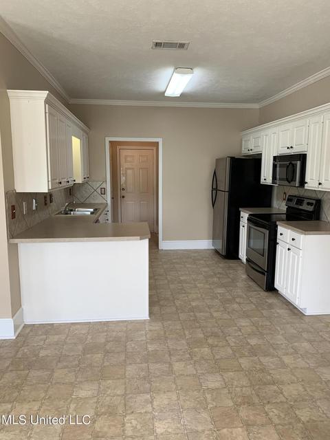 708 Meadow View Cv, Byram, MS 39272 photo 11