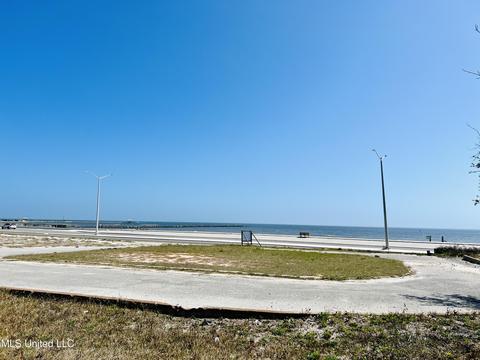 110 W Beach Blvd, Long Beach, MS 39560 photo 4