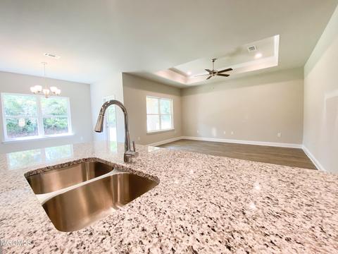 5708 Overland Dr, Biloxi, MS 39532 photo 5