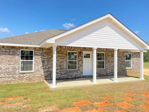 112 Water Oak Dr, Lucedale, MS 39452 photo 1