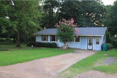 311 Parker St, Canton, MS 39046 photo 1
