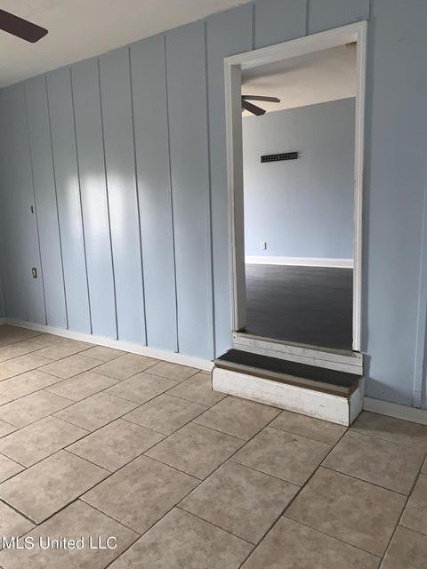 311 Parker St, Canton, MS 39046 photo 10