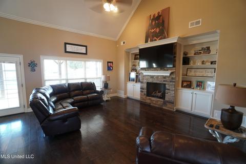 1361 S Heritage Drive Dr, Hernando, MS 38632 photo 9