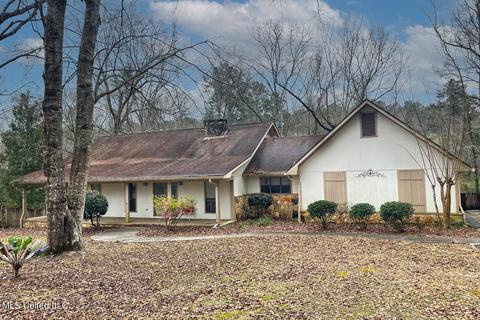16 Monterey Dr, Lucedale, MS 39452 photo 1