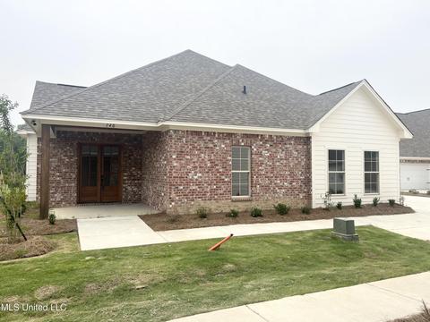 140 Freedom Ring Dr #C, Flowood, MS 39232