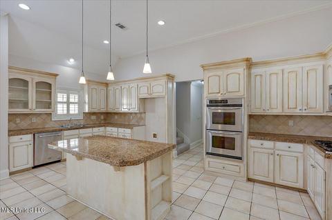 217 Kingsbridge Rd, Madison, MS 39110 photo 9