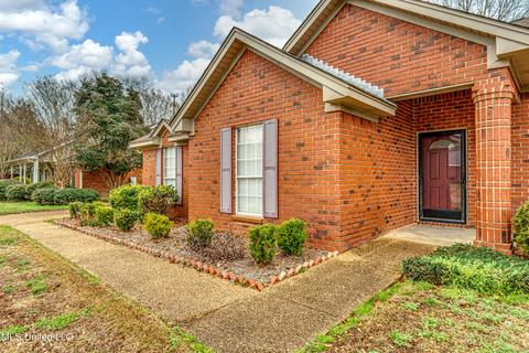 441 Brookstone Dr, Madison, MS 39110 photo 4