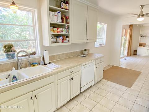 4306 Ridgewood Rd, Jackson, MS 39211 photo 6