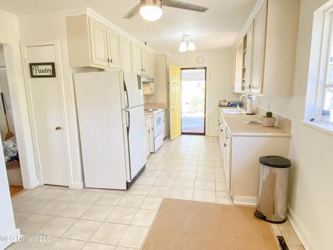 4306 Ridgewood Rd, Jackson, MS 39211 photo 7
