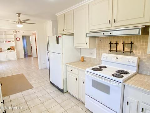 4306 Ridgewood Rd, Jackson, MS 39211 photo 5