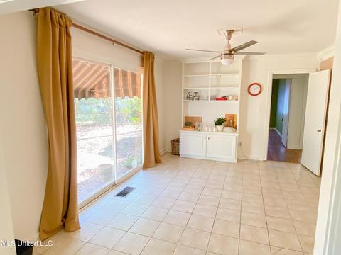 4306 Ridgewood Rd, Jackson, MS 39211 photo 9
