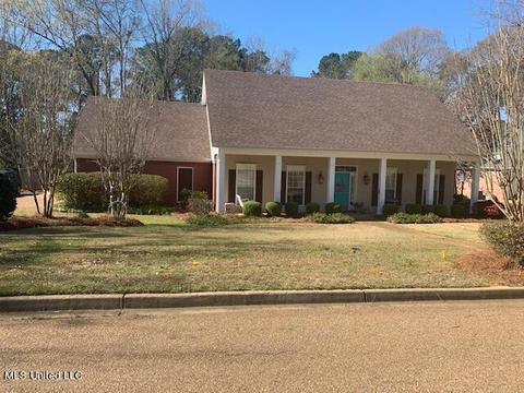 131 Parkside Dr, Brandon, MS 39042 photo 1