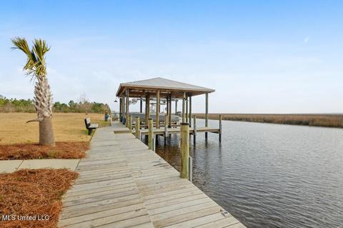 324 Puunani Pl, Diamondhead, MS 39525 photo 3